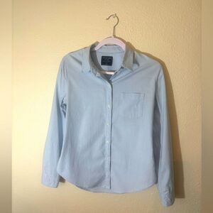 Vintage Abercrombie & Fitch Classic Button-Up Shirt – Light Blue, Size Medium